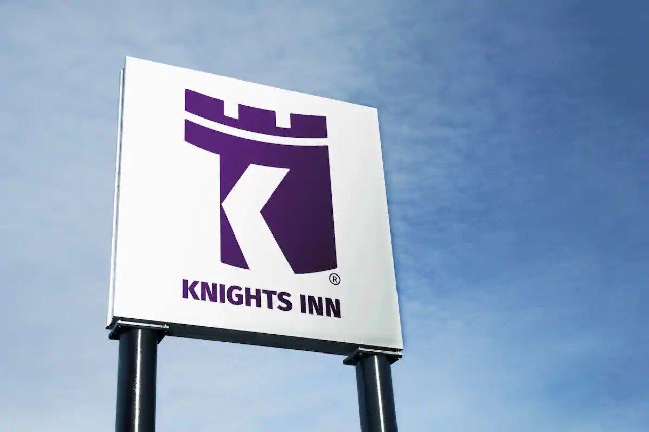 Knights Inn Six Flags Lodge West Buitenkant foto
